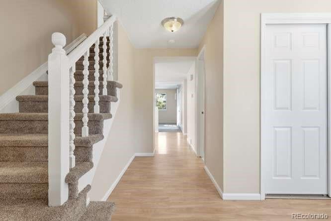 9313 W 91st Place