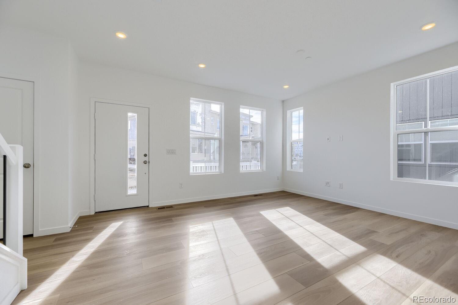 7644 S Cherokee Circle W