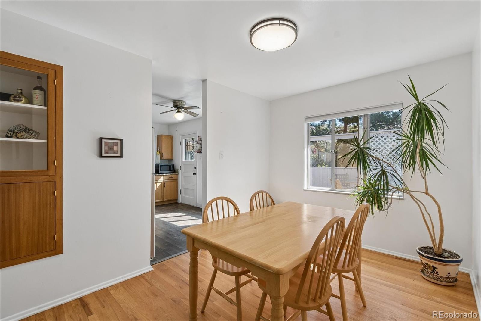 1856 S Urban Way