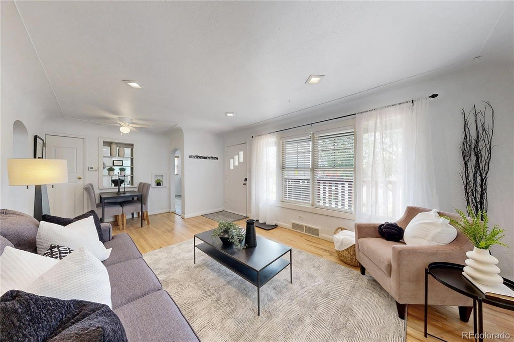 Photo of 3290 S Elati Street, Englewood, CO 80110 (MLS # 2457111)