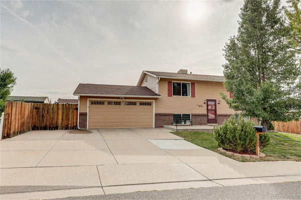 7954 FENTON ST, ARVADA, CO 80003 - Image 6cb2bd79fceb3e4191d84919efcb65ec/1710412452