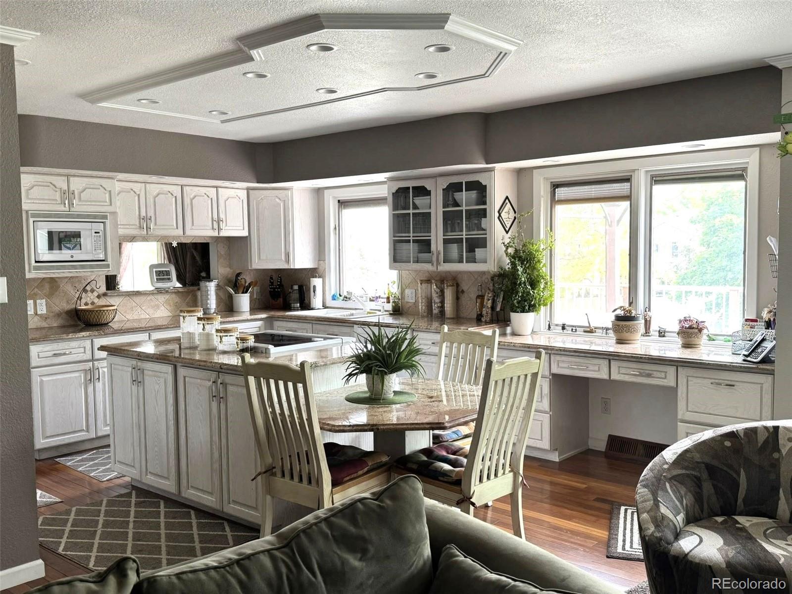 13126 W Warren Circle, Lakewood, CO, 80228 1 13126 W Warren Circle
