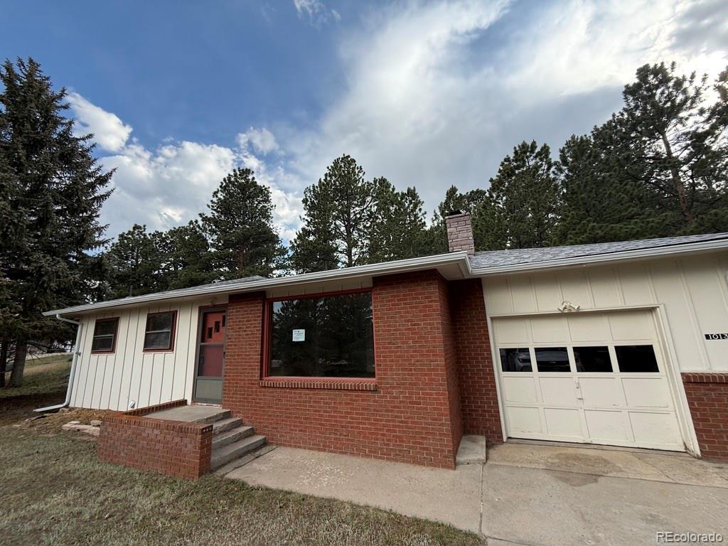 1013 Lexington Lane