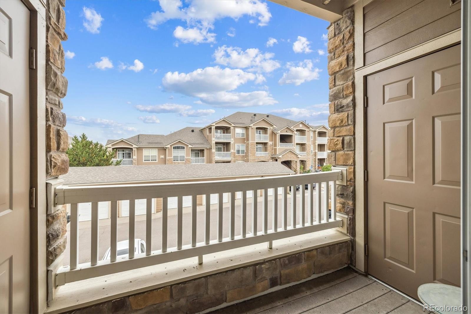 7440 S Blackhawk Street 9-204, Englewood, CO, 80112 4 7440 S Blackhawk Street 9-204