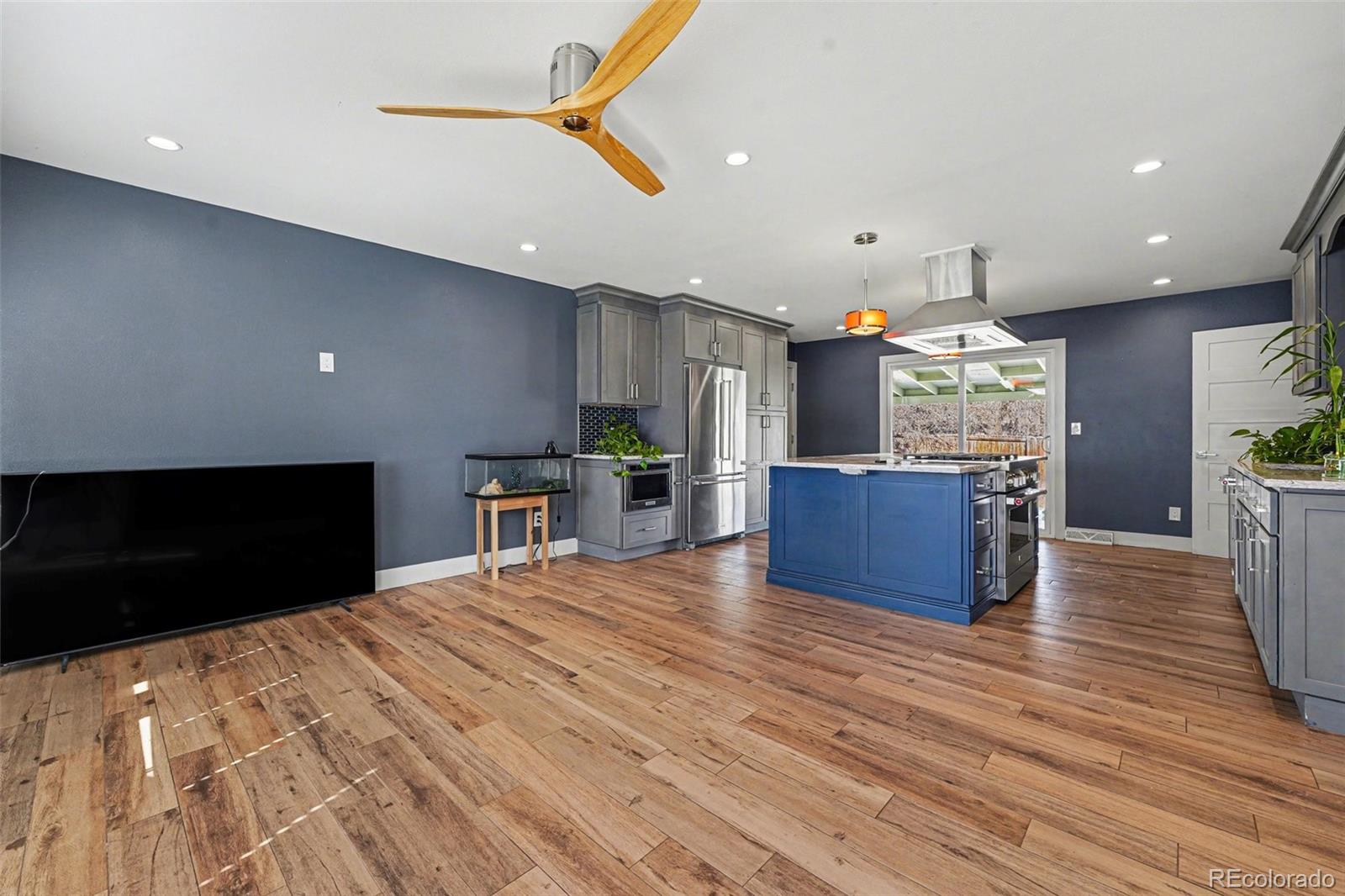 6511 S Dahlia Circle