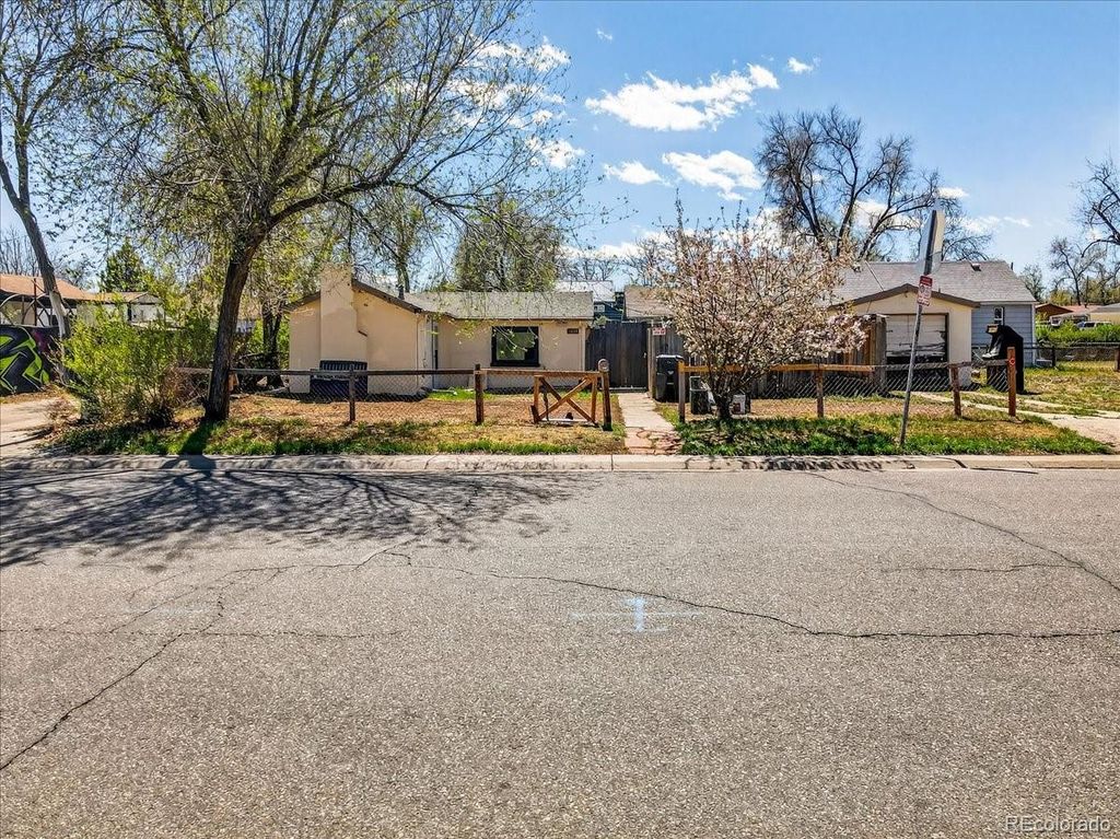 Photo of 3880 W Ohio Avenue, Denver, CO 80219 (MLS # 1580525)