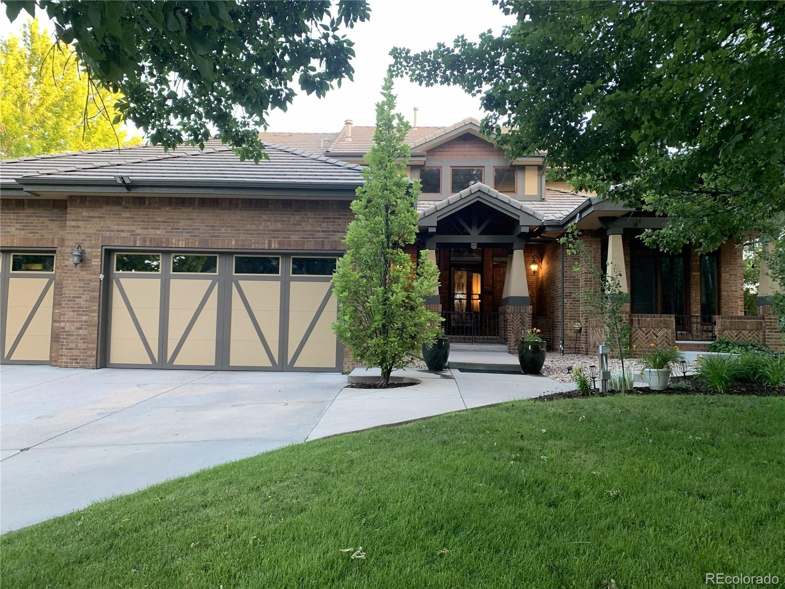 4794 W Hinsdale Court