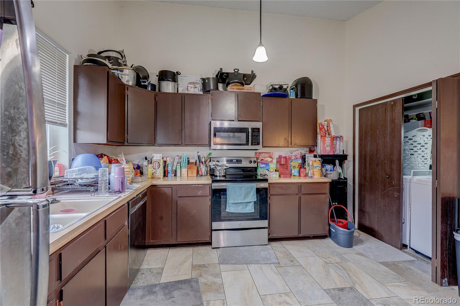 845 Van Gordon Street