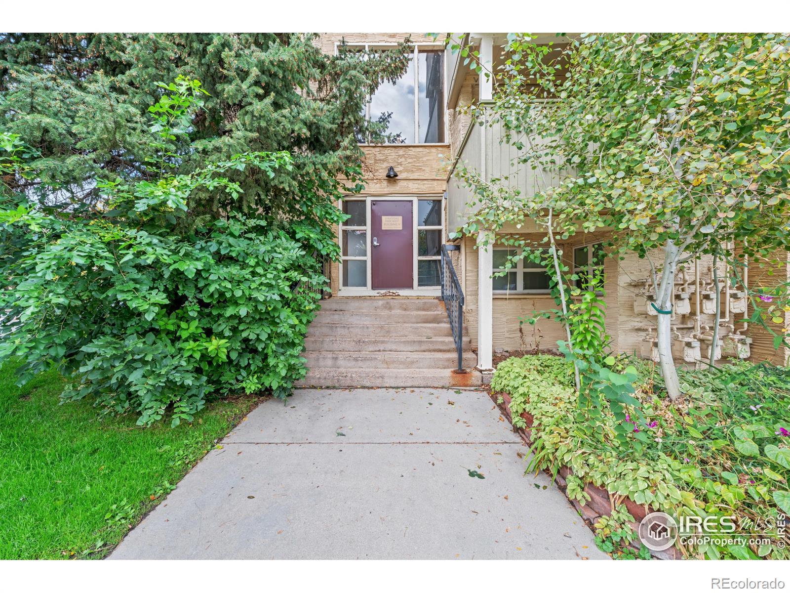 3035 Oneal Parkway 35