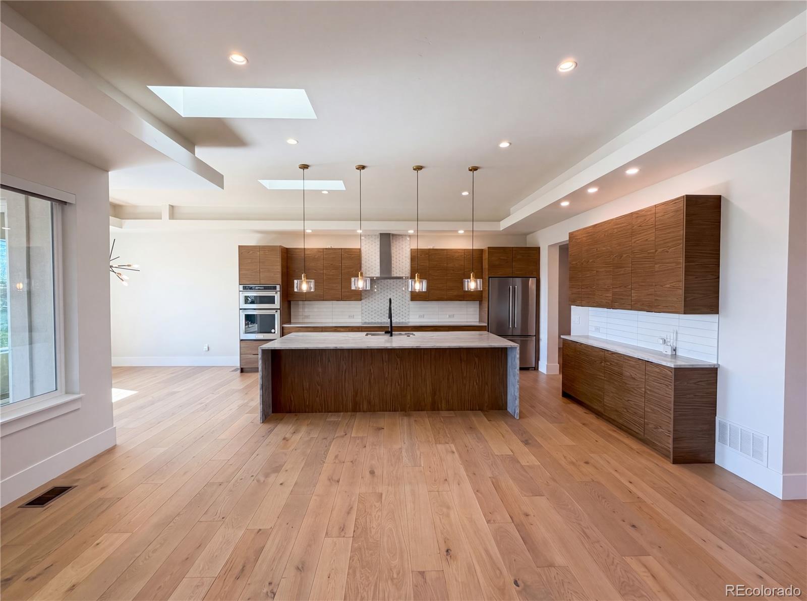 8804 S Brentwood Street