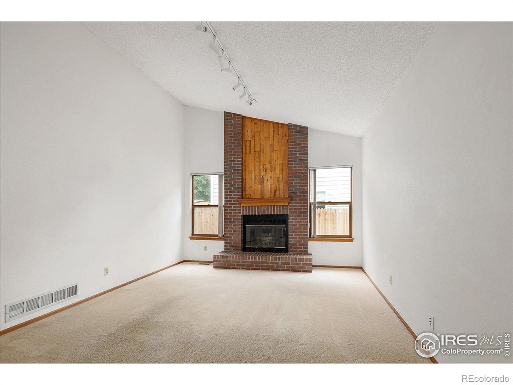 Photo of 1660 Emerald Street, Broomfield, CO 80020 (MLS # IR1042043)