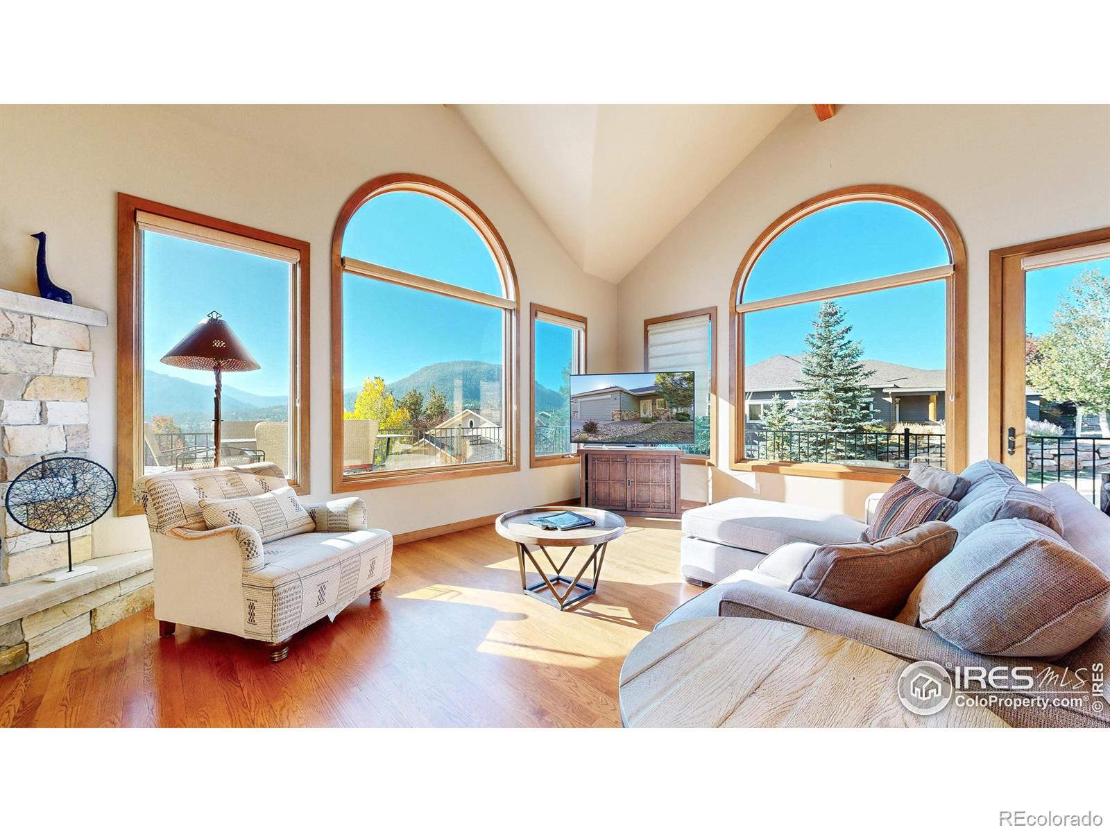 402 Overlook Court