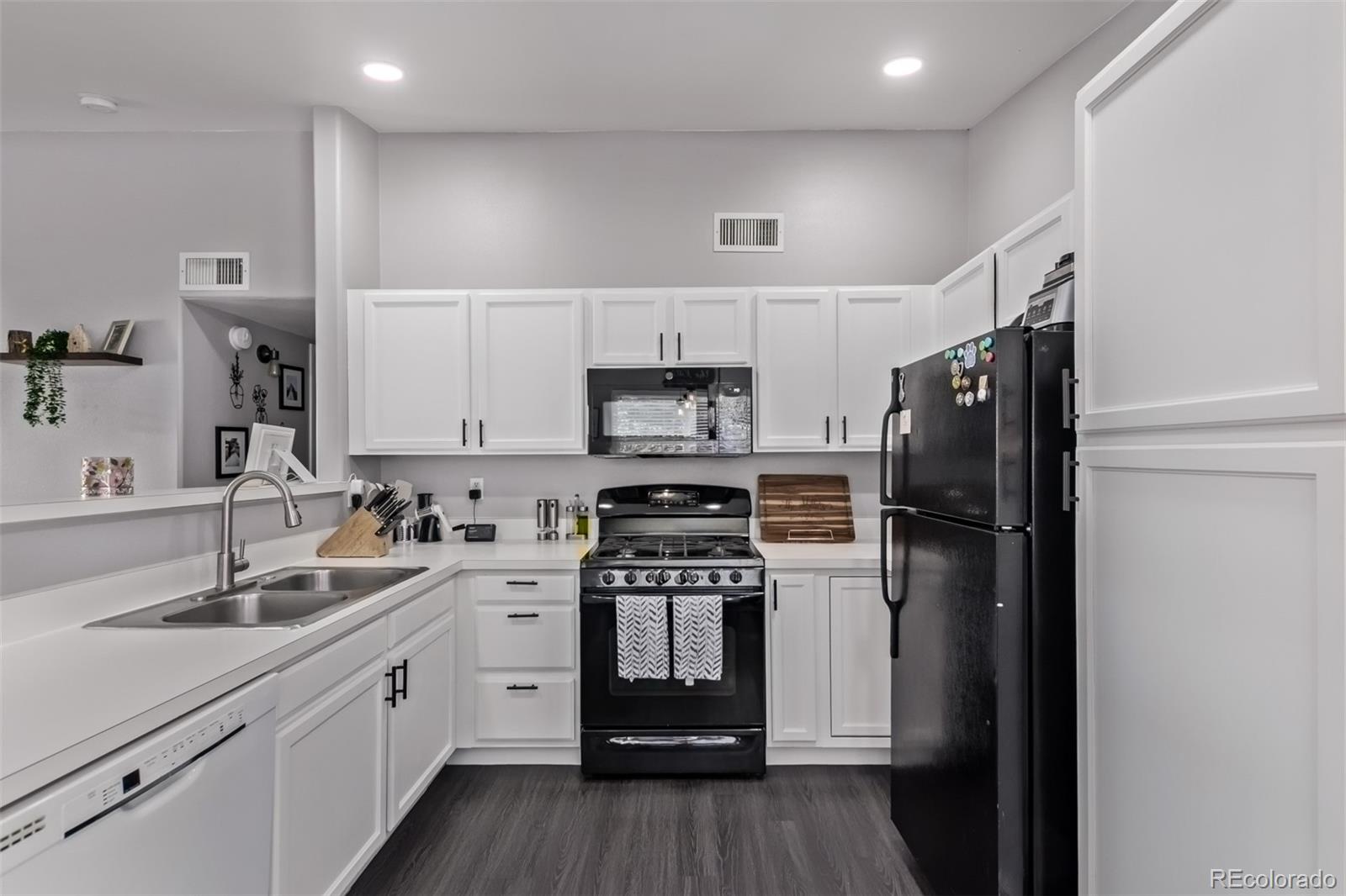 8705 W Berry Avenue 204