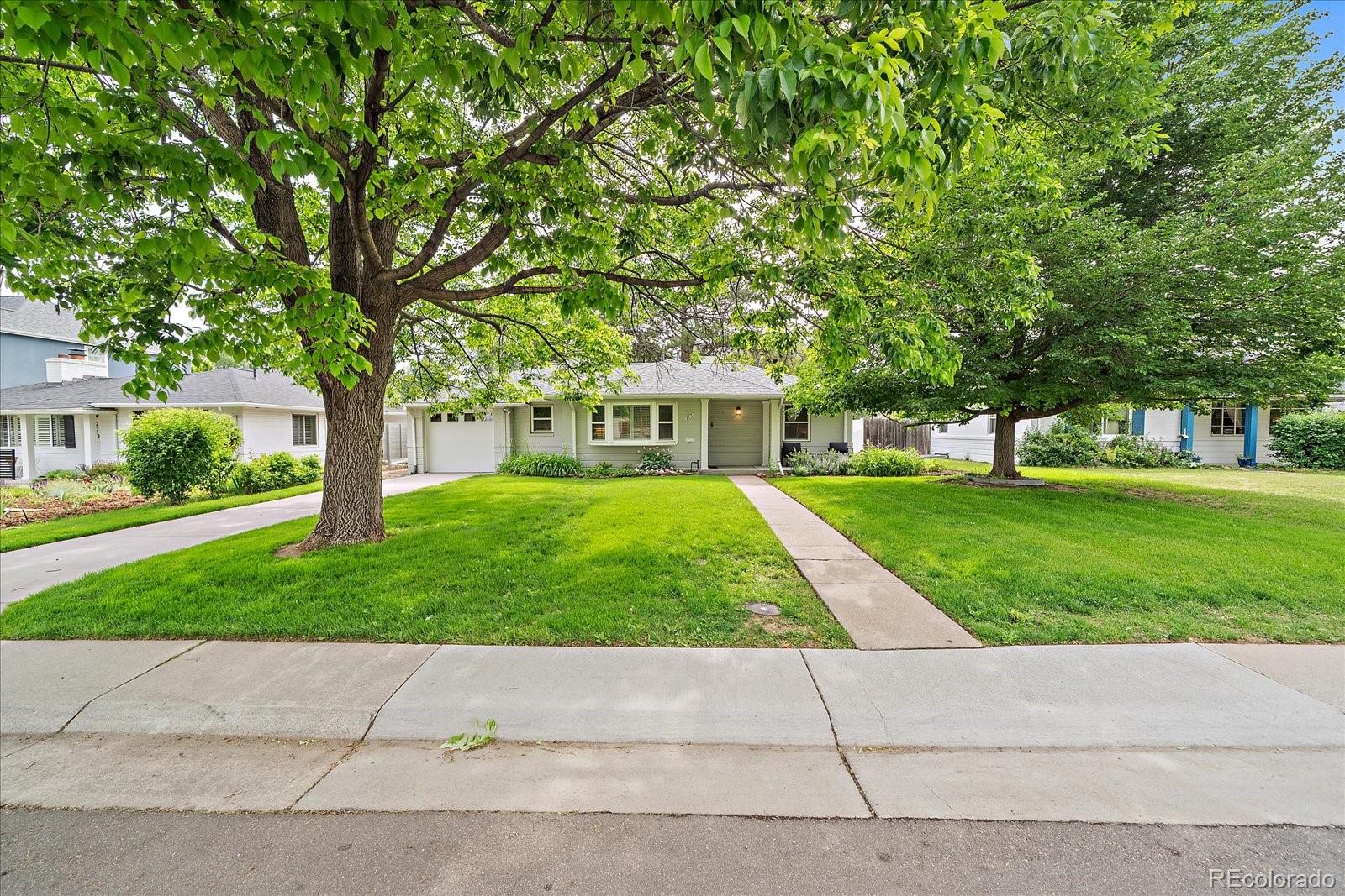 910 Kearney Street