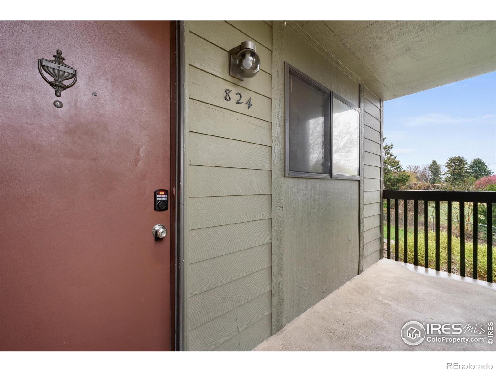 925 Columbia Road 824