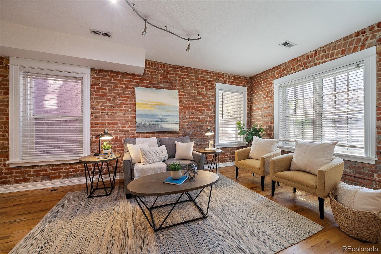 1576 N Franklin Street