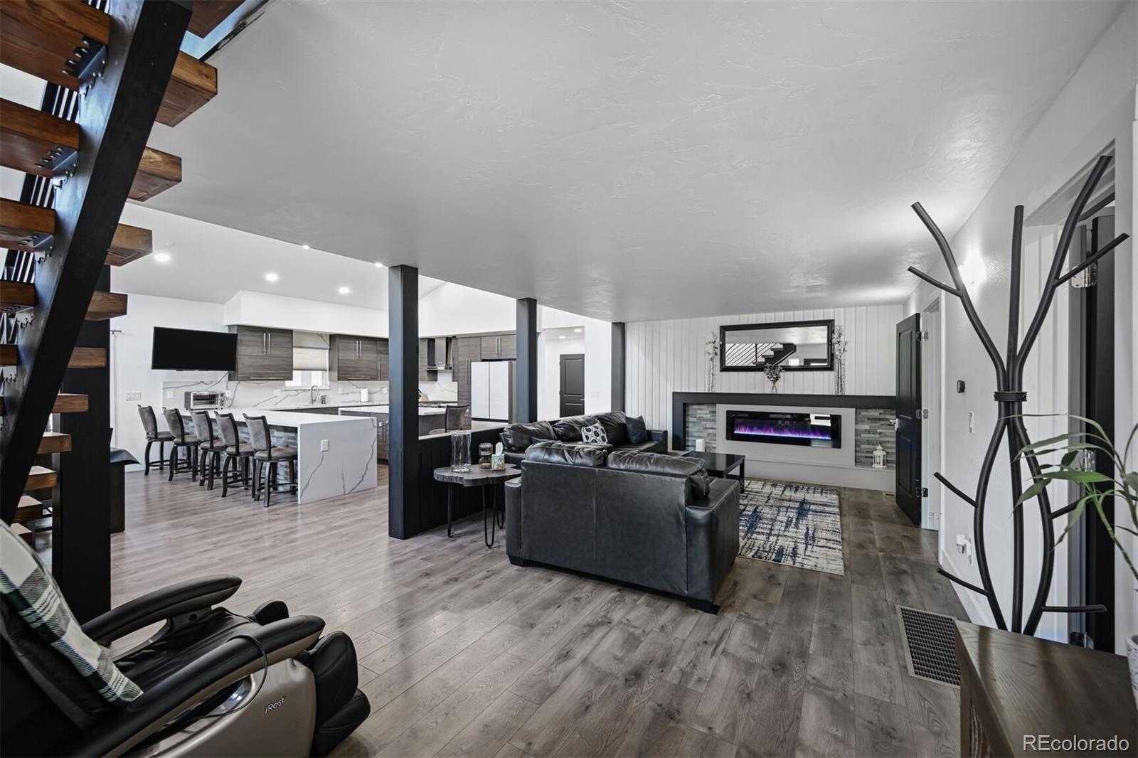 6360 W 1st Avenue, Lakewood, CO, 80226 4 6360 W 1st Avenue