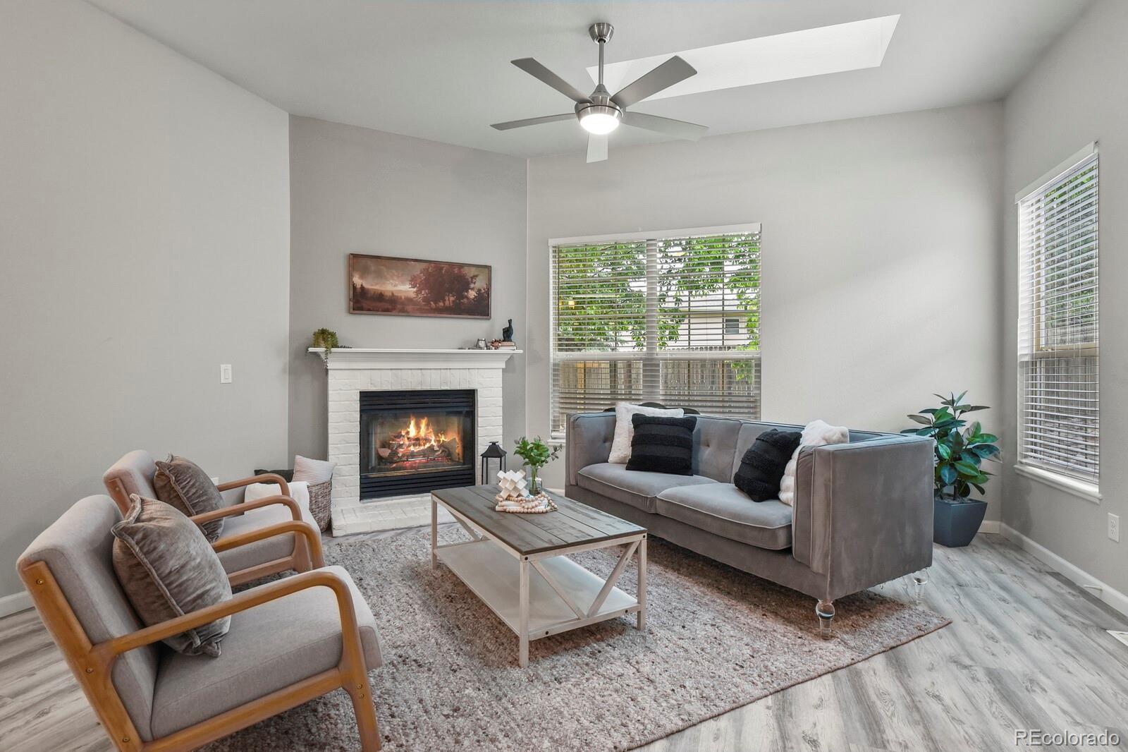 6868 LOS REYES Circle