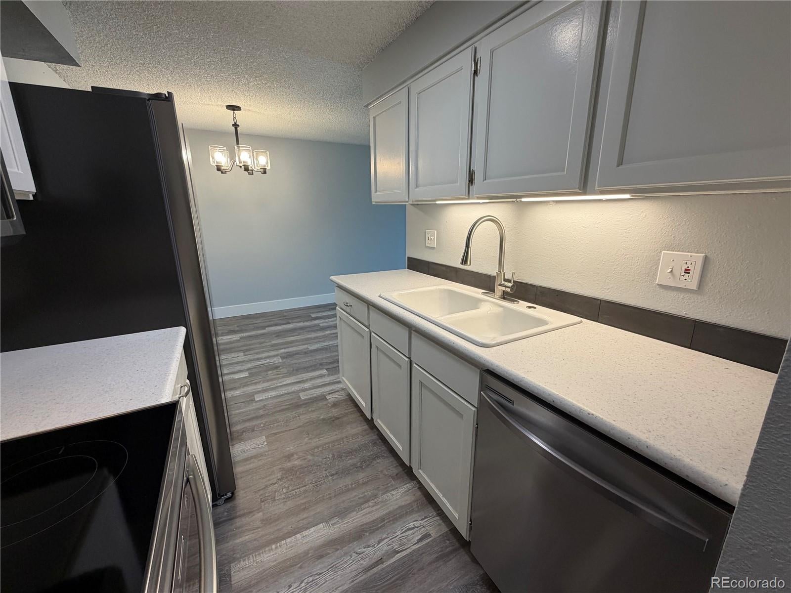 209 E Highline Circle 202