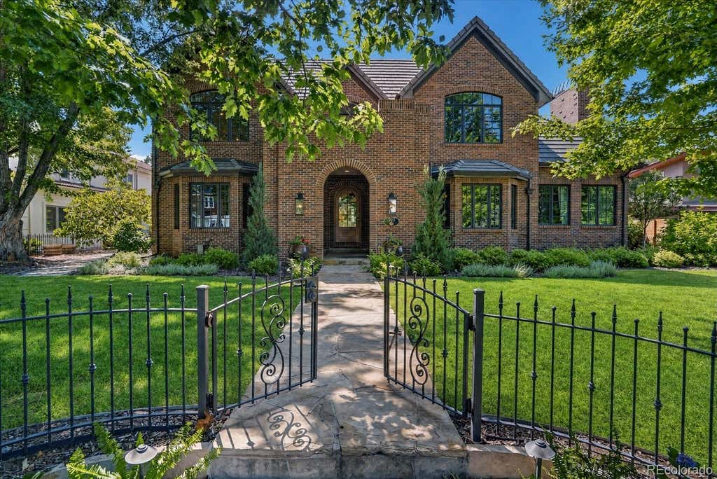 Photo of 211 S Cherry Street, Denver, CO 80246 (MLS # 3726399)