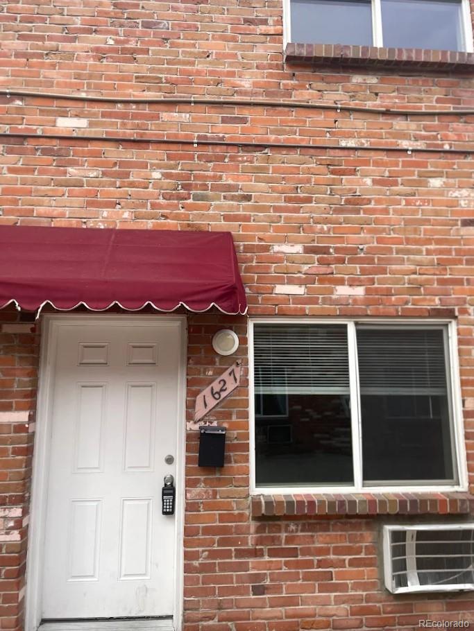 Photo 1 of 10 — 1627 Alton 1627, Aurora, CO 80010