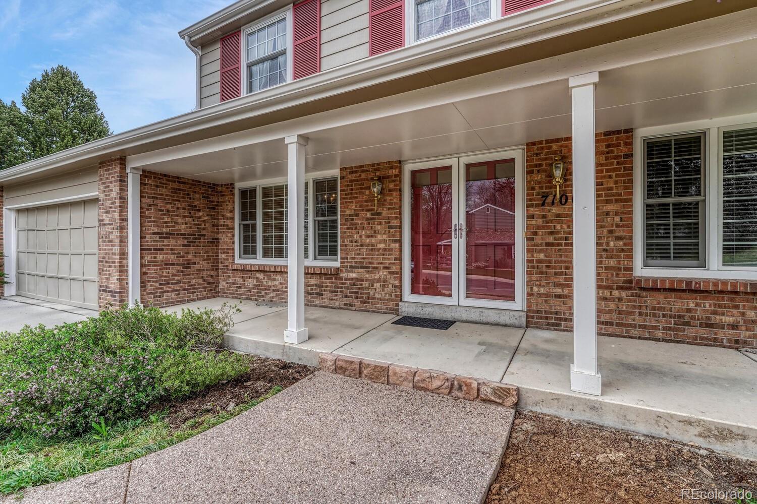 7100 S Hudson Circle