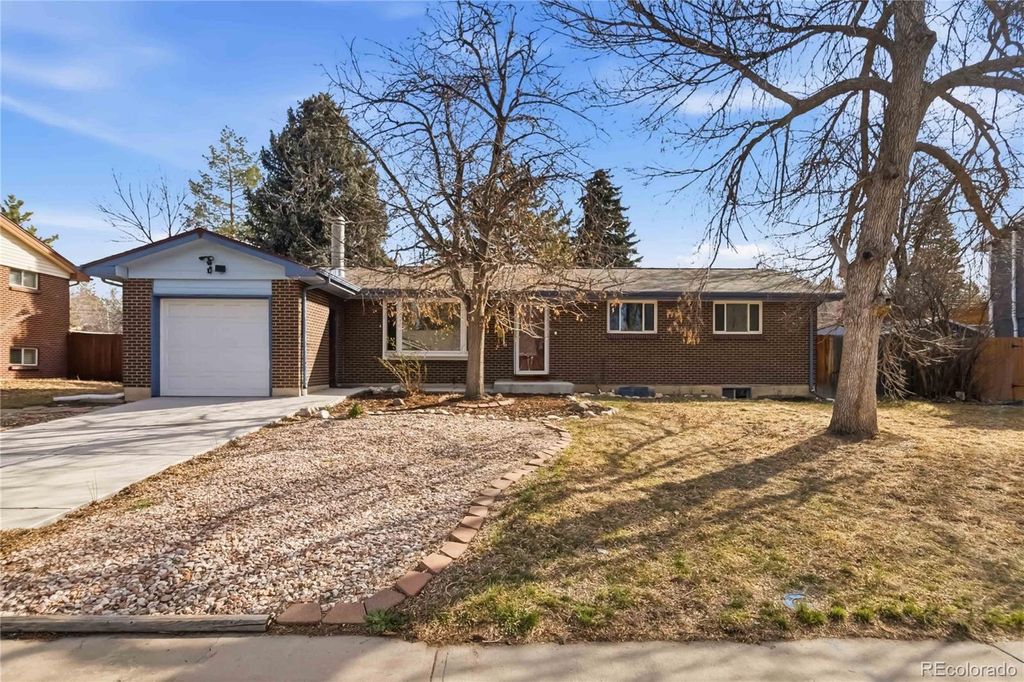 Photo of 675 W Fremont Drive, Littleton, CO 80120 (MLS # 4658821)