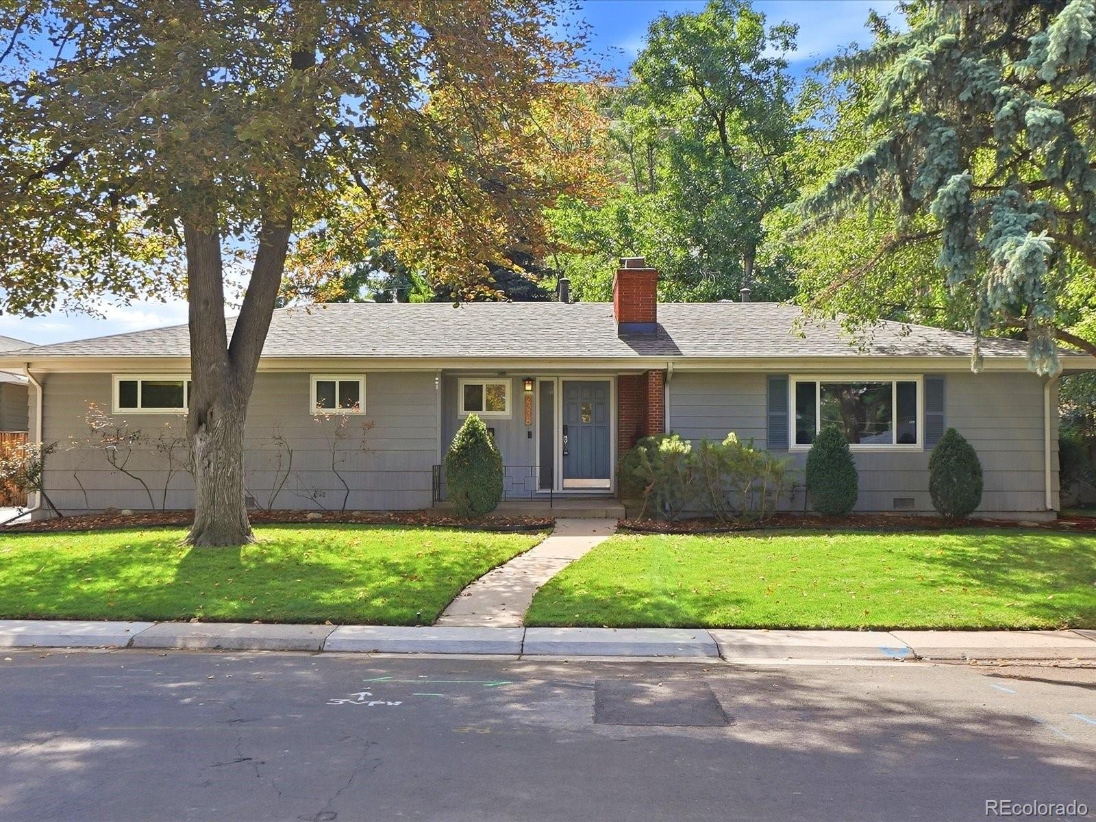 2338 E Floyd Place