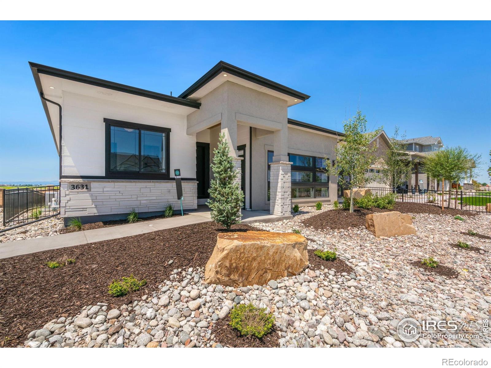 3631 N Buchanan Court