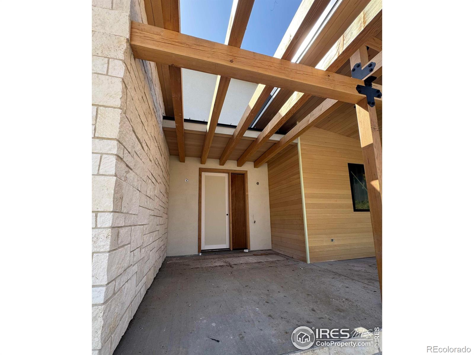 2250 Bluebell Avenue