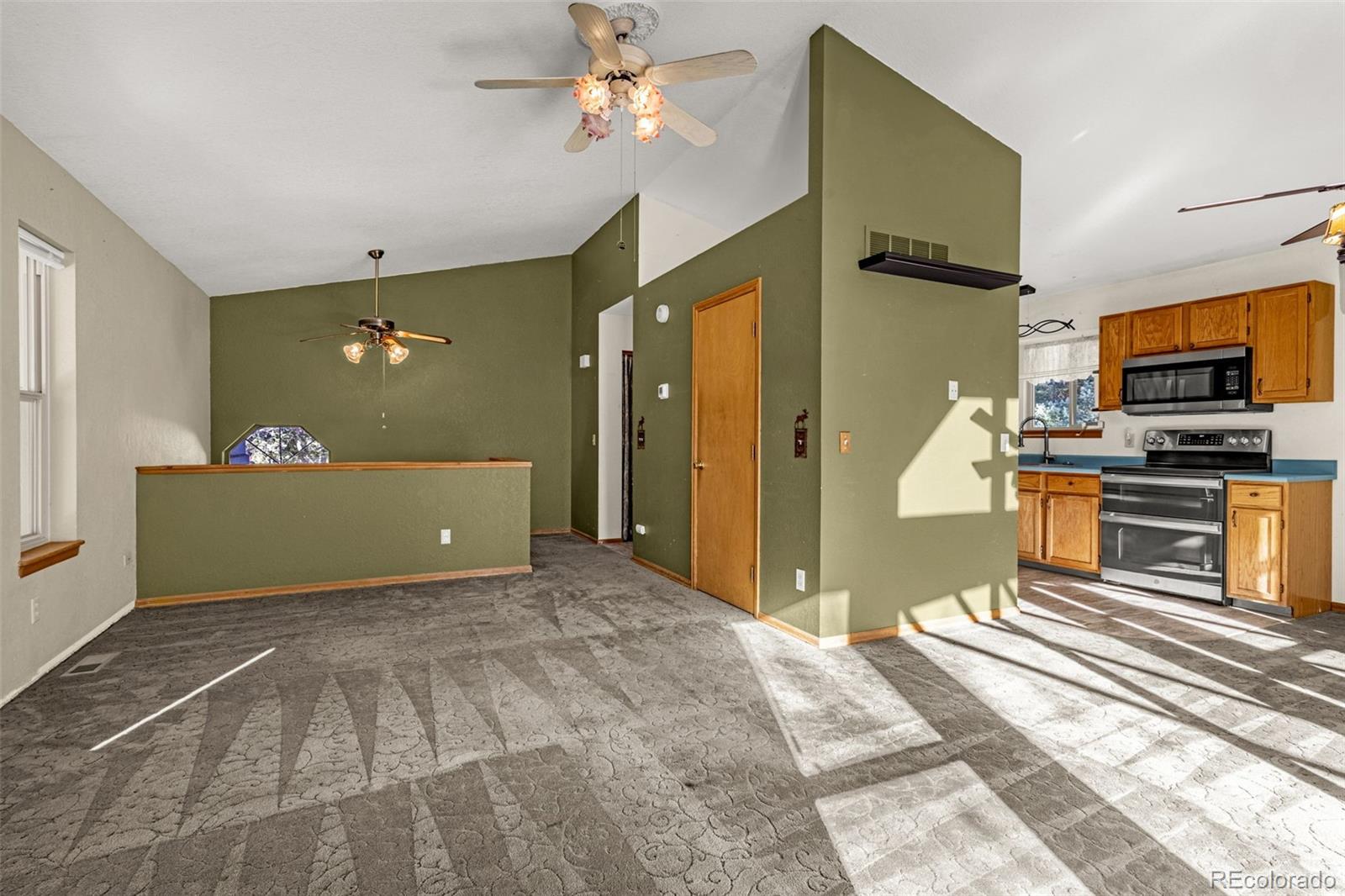 315 E Gunnison Avenue