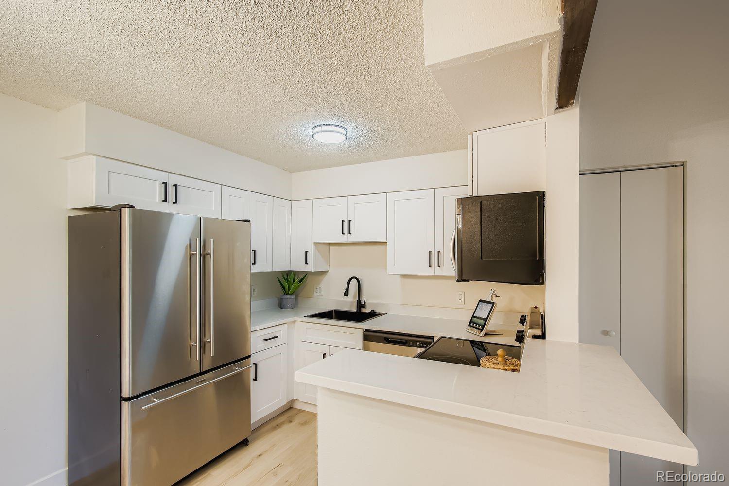 10251 W 44th Avenue 4-203