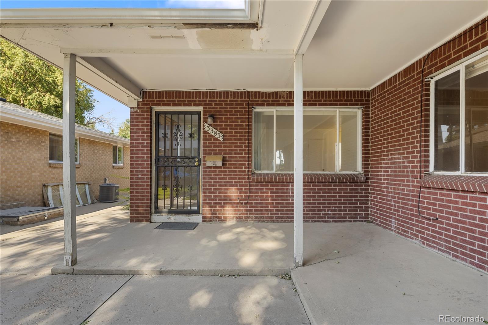 3385 Poplar Street