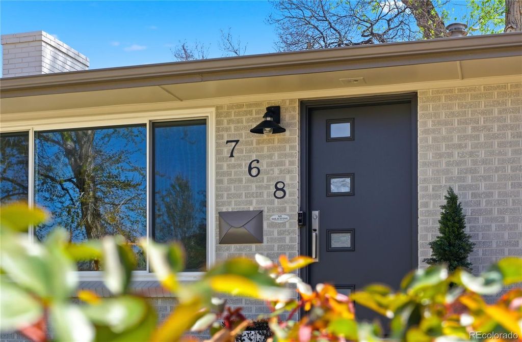 Photo of 768 W Valleyview Avenue, Littleton, CO 80120 (MLS # 7449577)