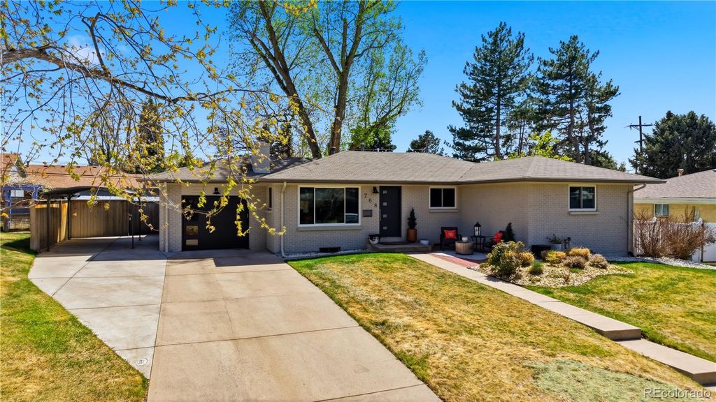 Photo of 768 W Valleyview Avenue, Littleton, CO 80120 (MLS # 7449577)