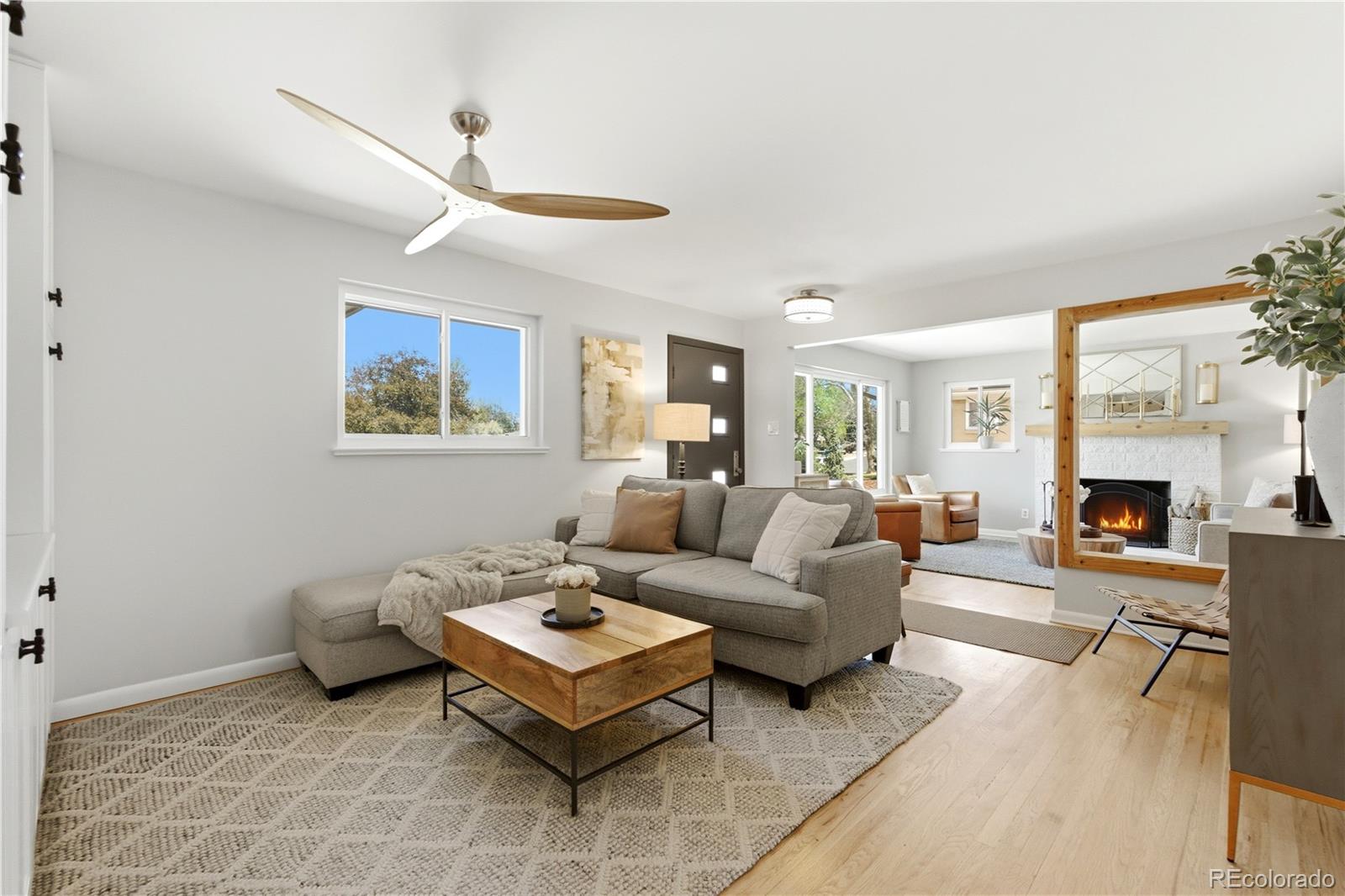 768 W Valleyview Avenue