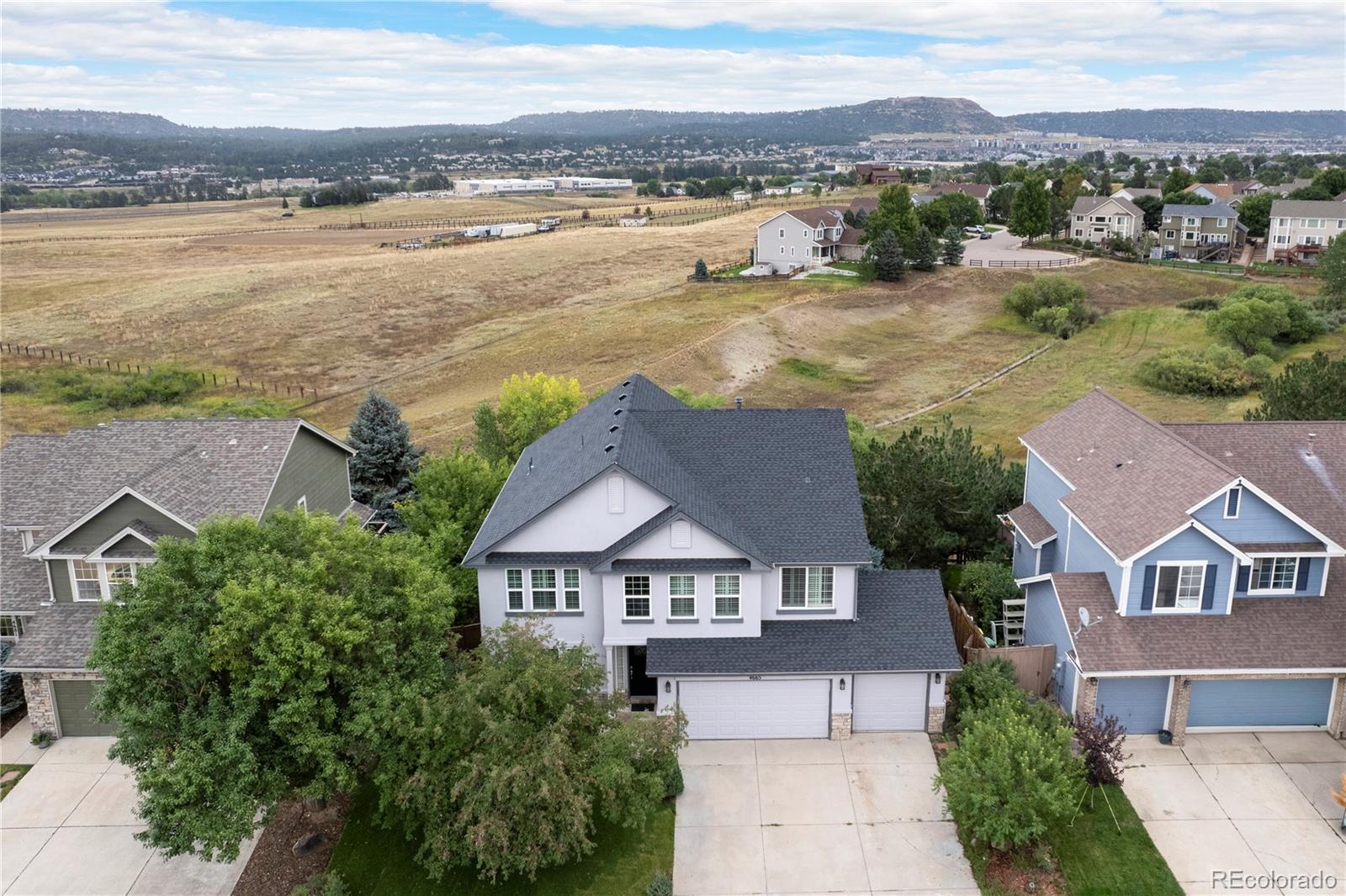 4665 Bobolink Drive