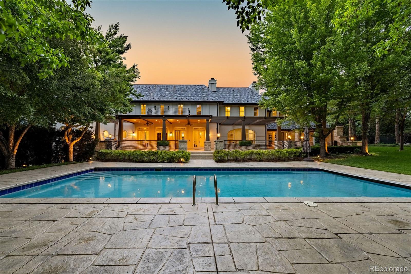 5 Churchill Drive