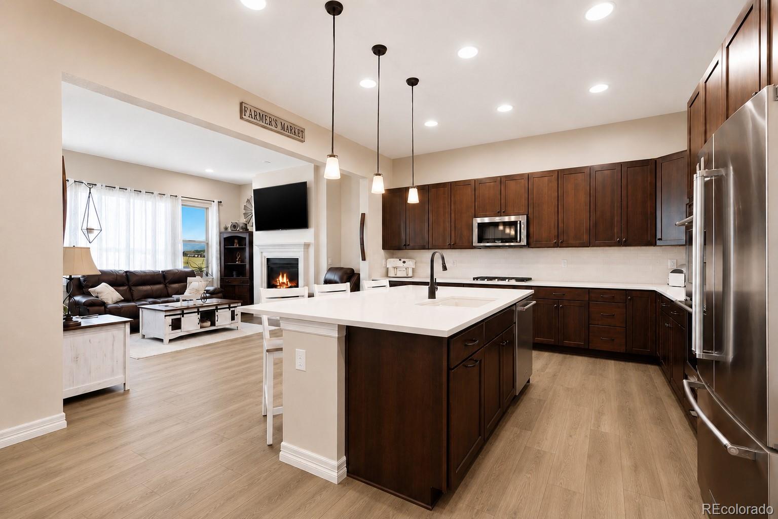 8641 S De Gaulle Court