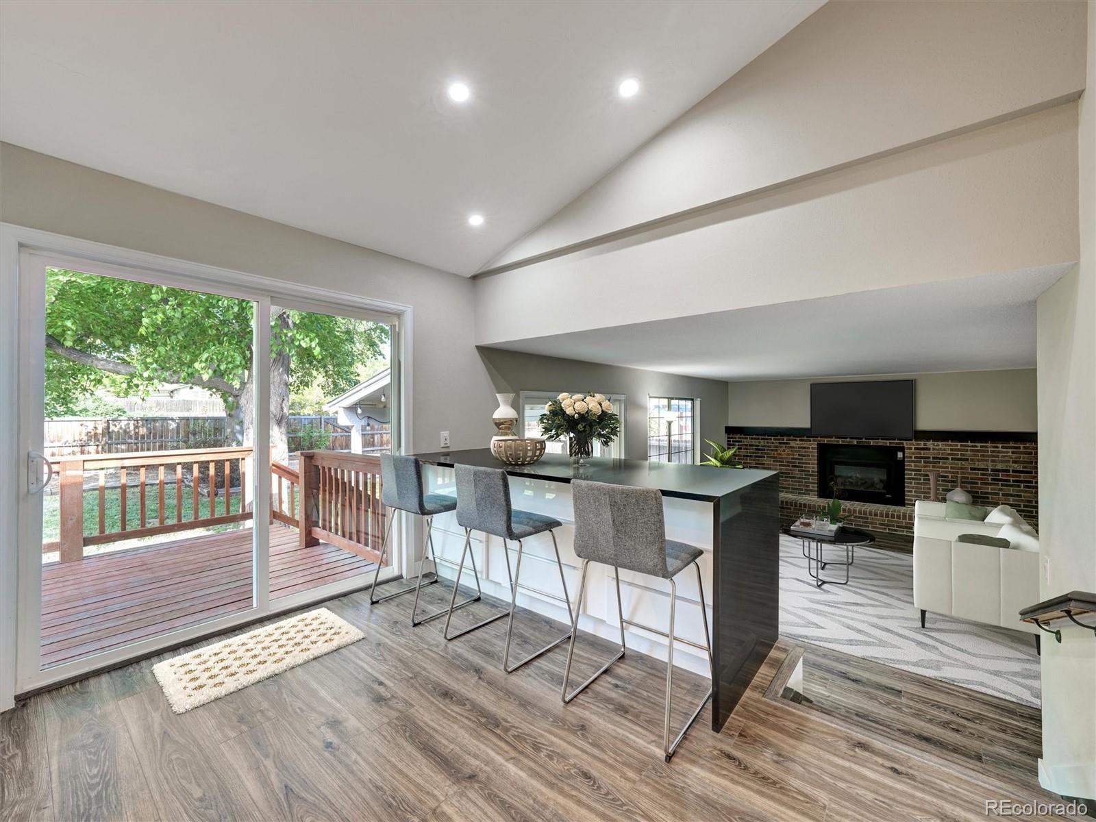 15915 E Mercer Circle