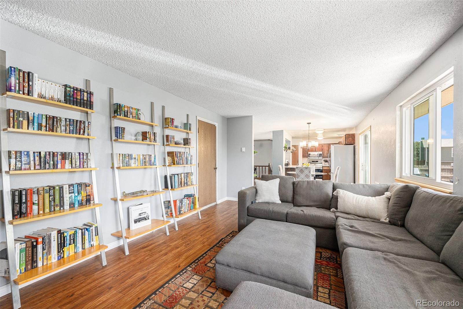 4844 E 110th Place