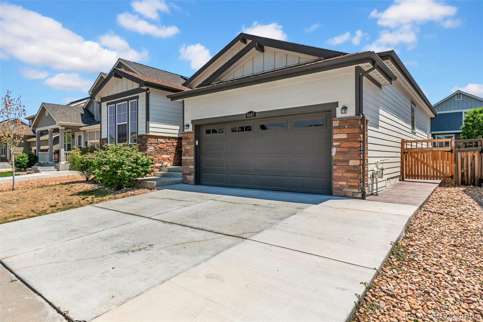 6045 Lynx Creek