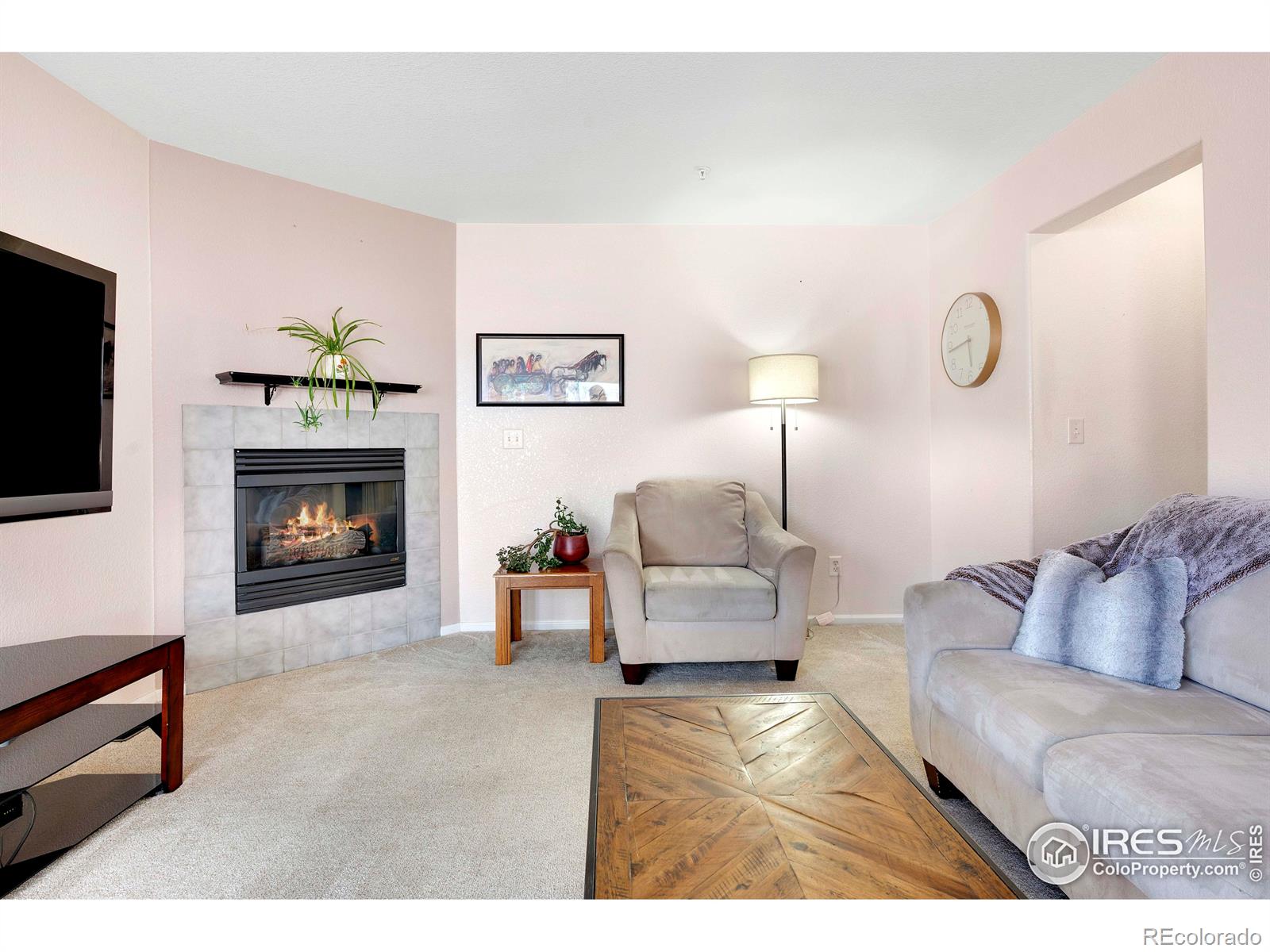 1601 Great Western Drive 5