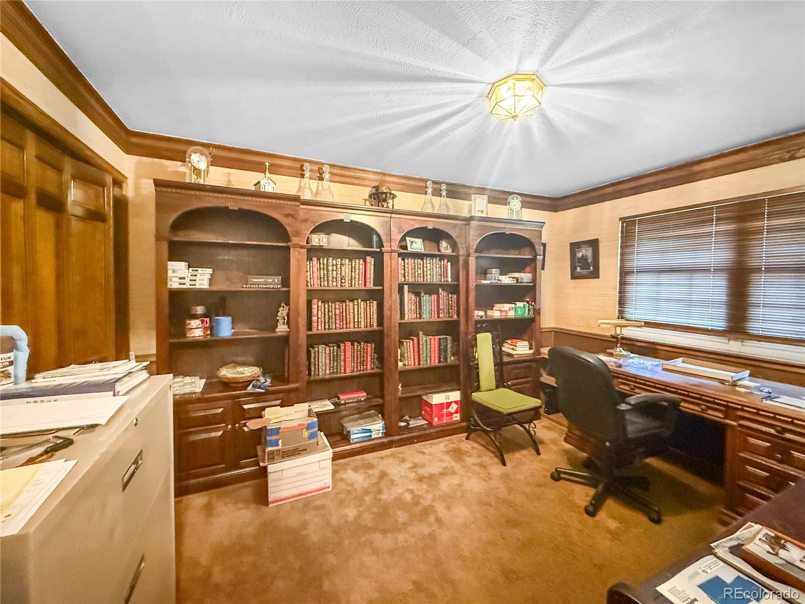 6104 E Mineral Drive