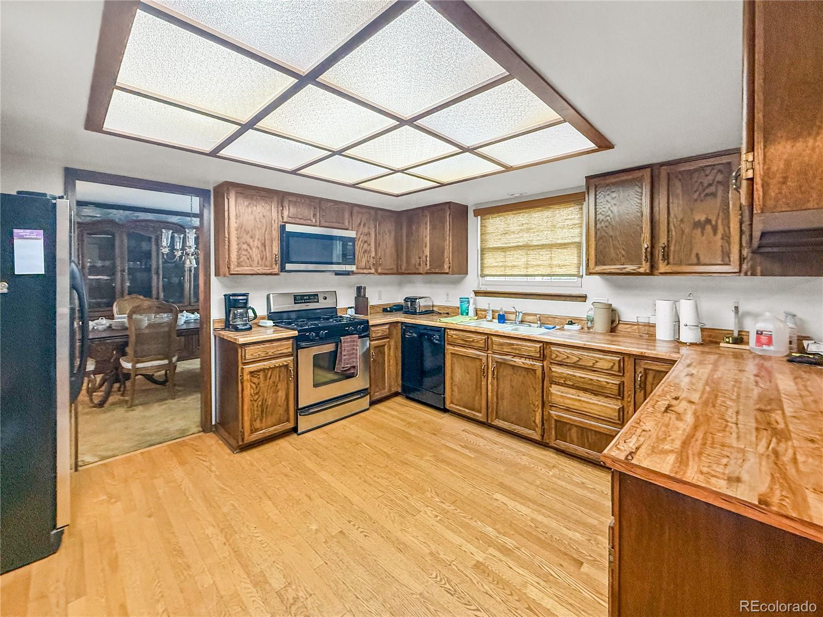 6104 E Mineral Drive