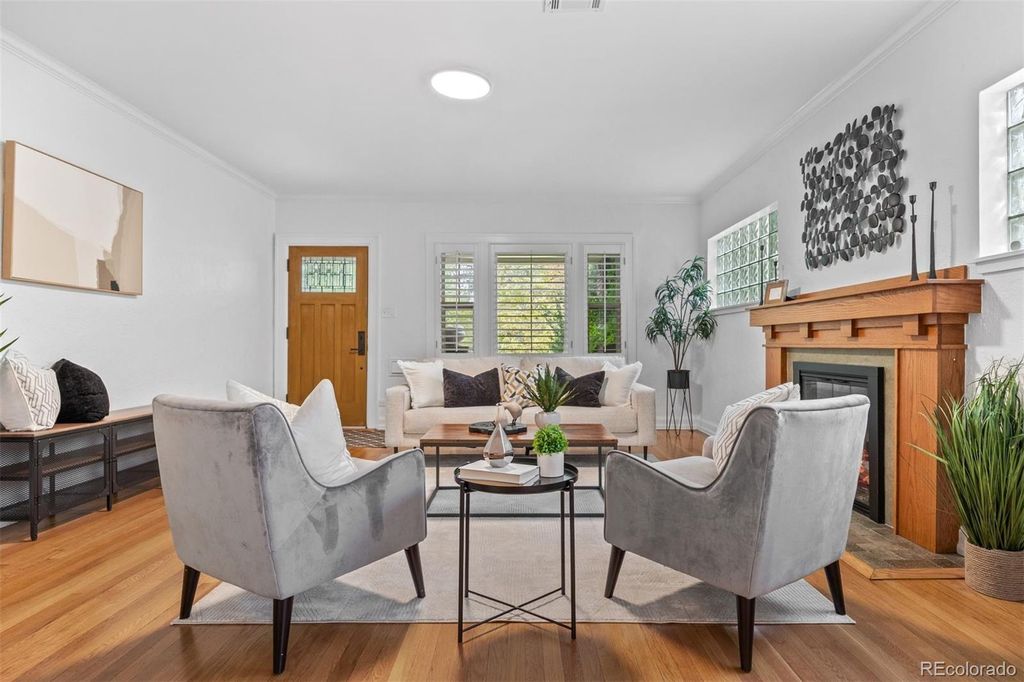 Photo of 4305 E 17th Avenue Parkway, Denver, CO 80220 (MLS # 4941601)