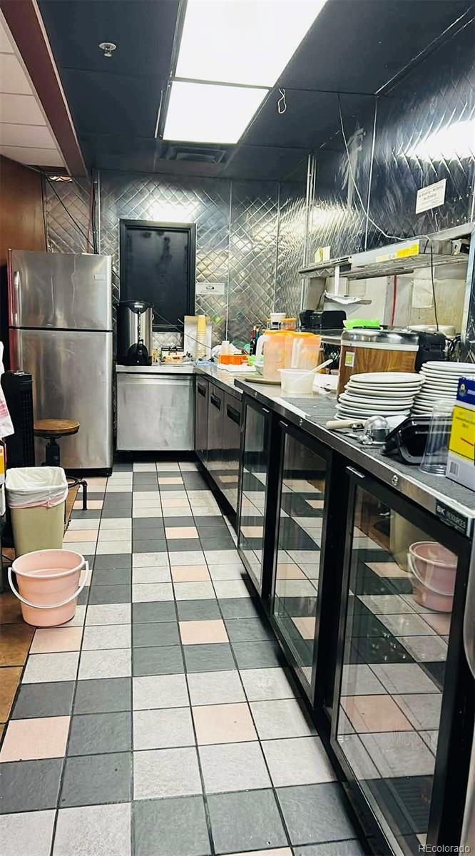 9234 Park Meadows Drive 700