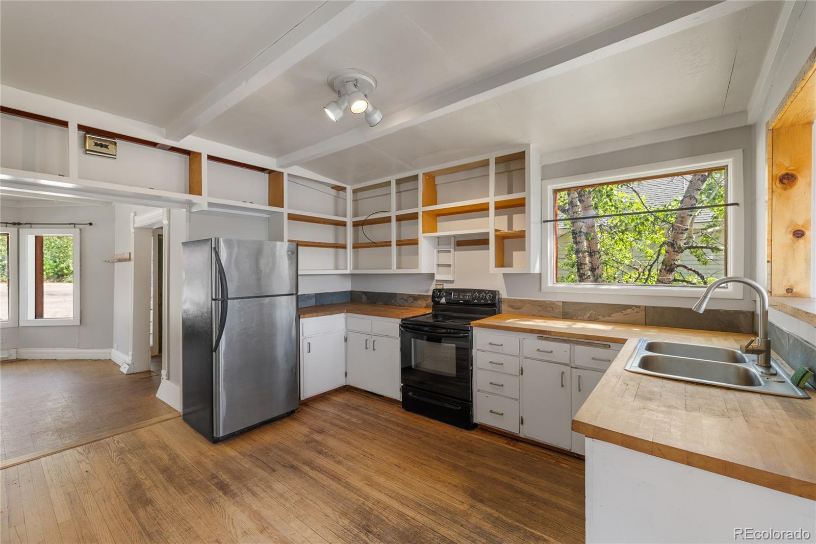 119 W 9th Street