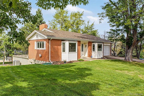 Photo of 2555 Queen Street, Denver, CO 80215 (MLS # 7856423)