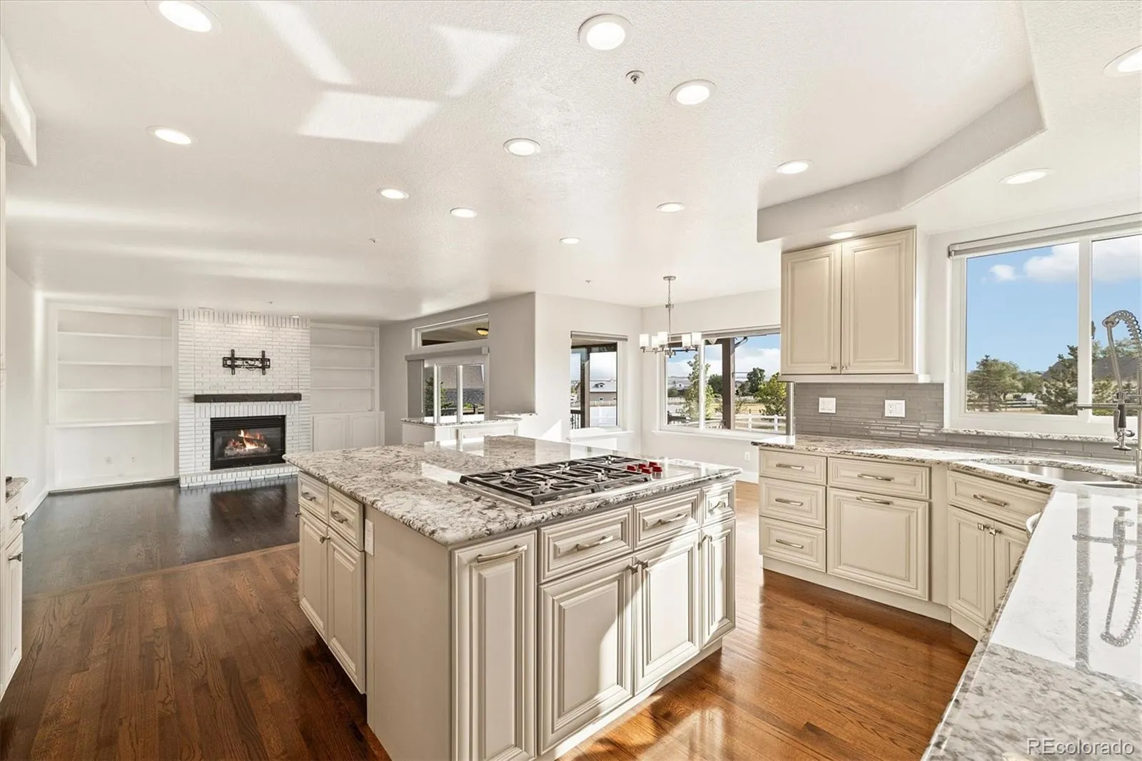 Brighton, Colorado 80602, United States, 5 Bedrooms Bedrooms, ,4 BathroomsBathrooms,Residential,Active,179109